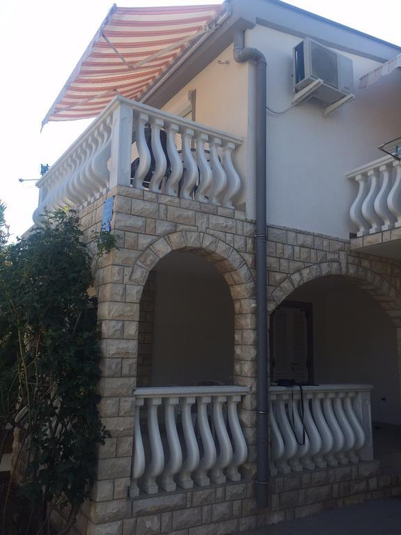 Apartment Krmpotic Vir Exterior foto