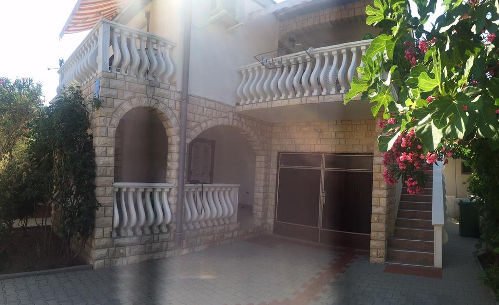 Apartment Krmpotic Vir Exterior foto